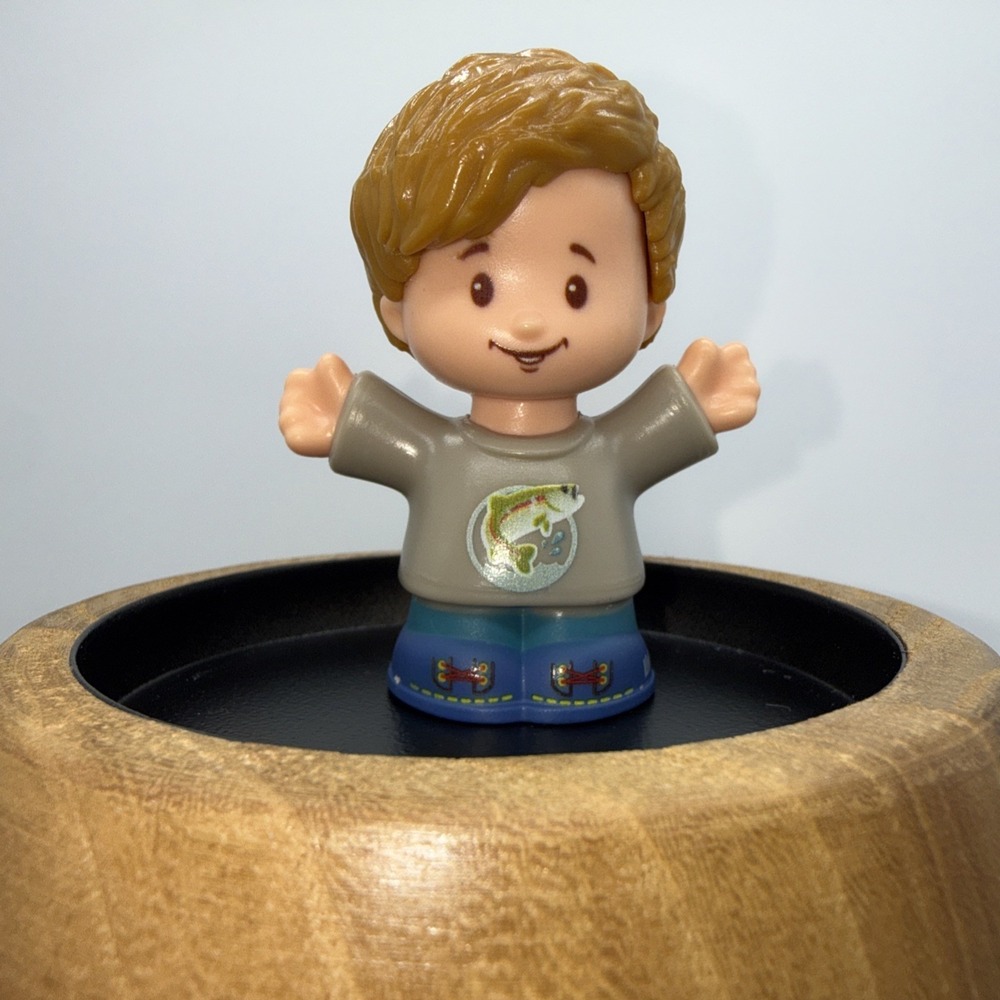 Fisher Price Little People ‎ 2016 Mattel Boy w/ Gray Fish Shirt
